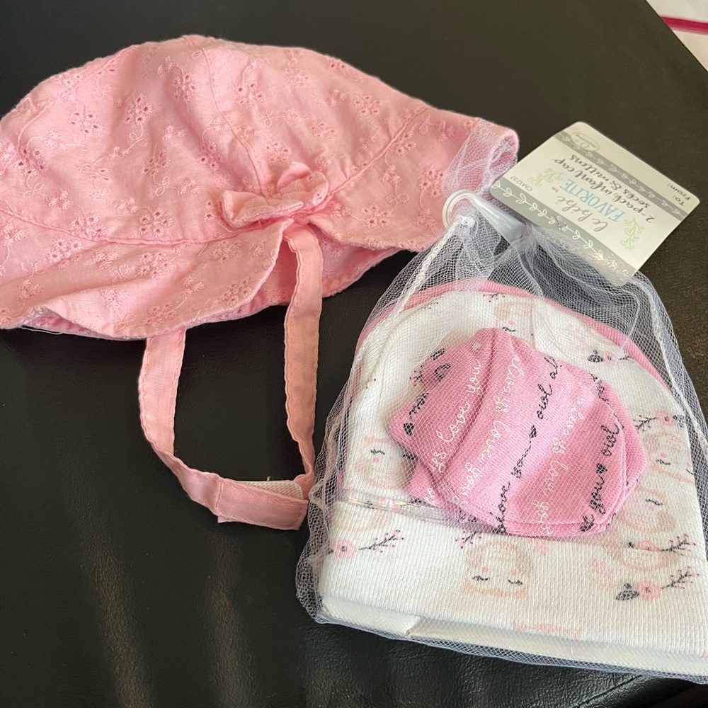 Baby girl hats & hand mittens